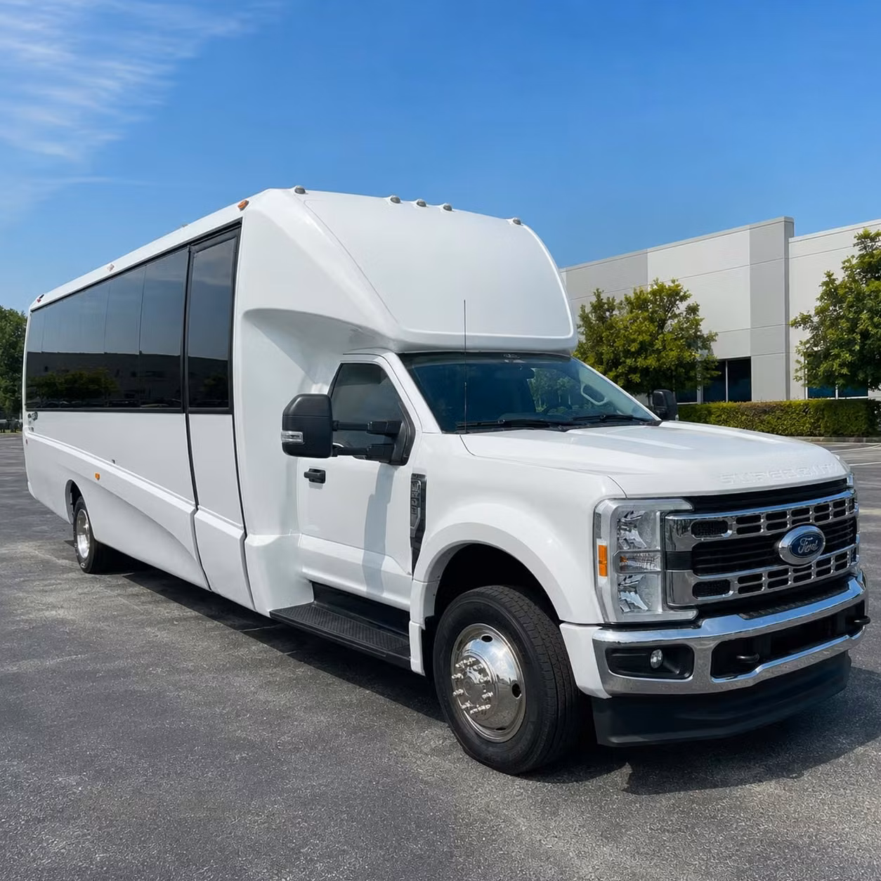 sandy springs 15 passenger minibus rental